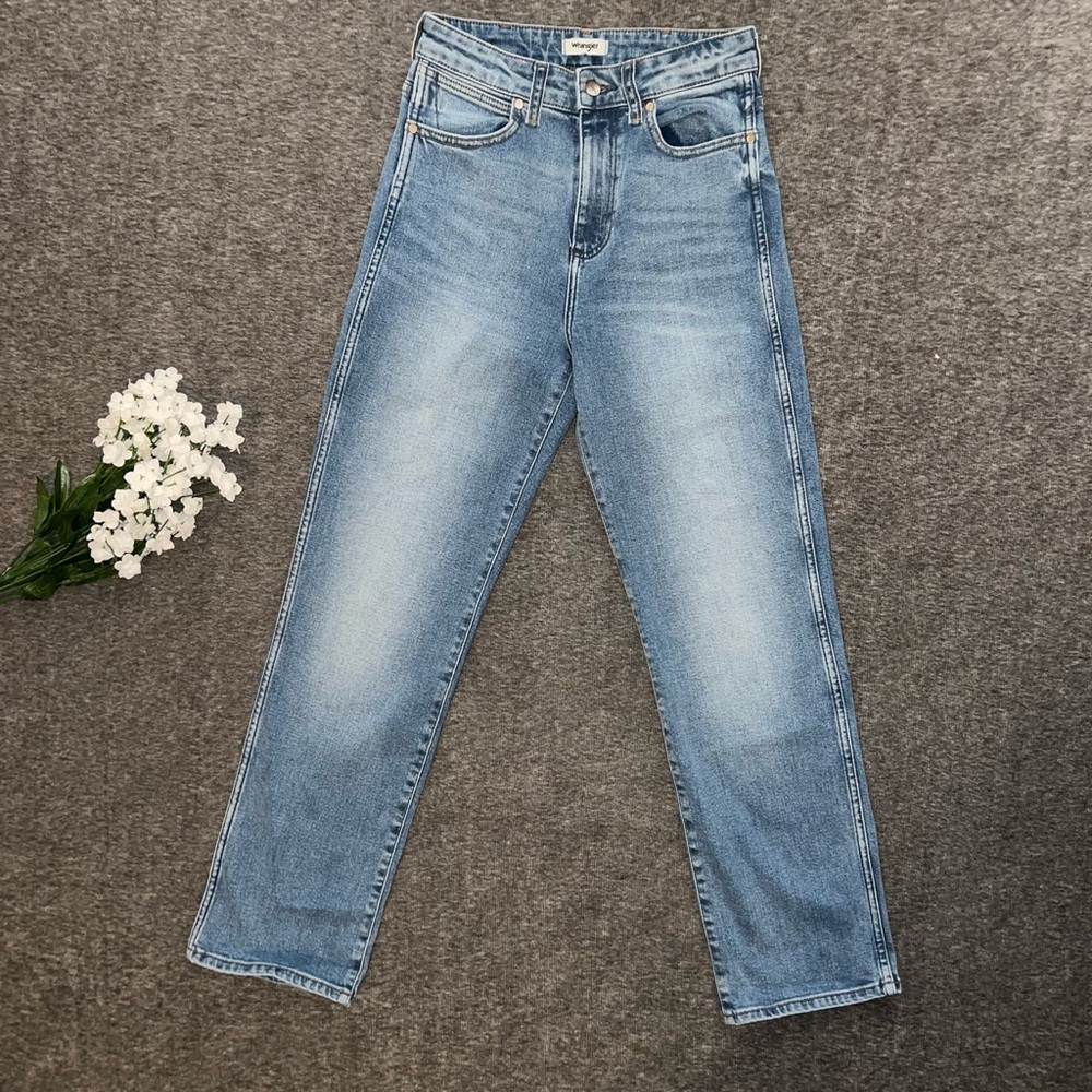 Wrangler Retro Straight Denim Jeans